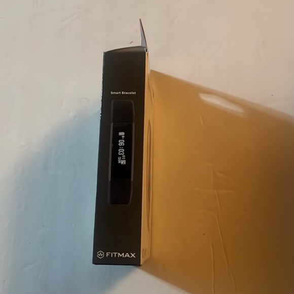 NEW In Sealed Box FITMAX SMART BRACELET Water Proof! - Picture 2 of 6